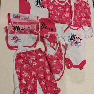 18 Pc Mecca Newborn Baby Gift Set